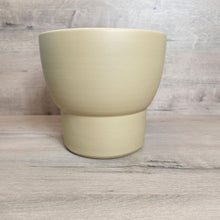 Load image into Gallery viewer, Handmade Ceramic Pot Lioz
